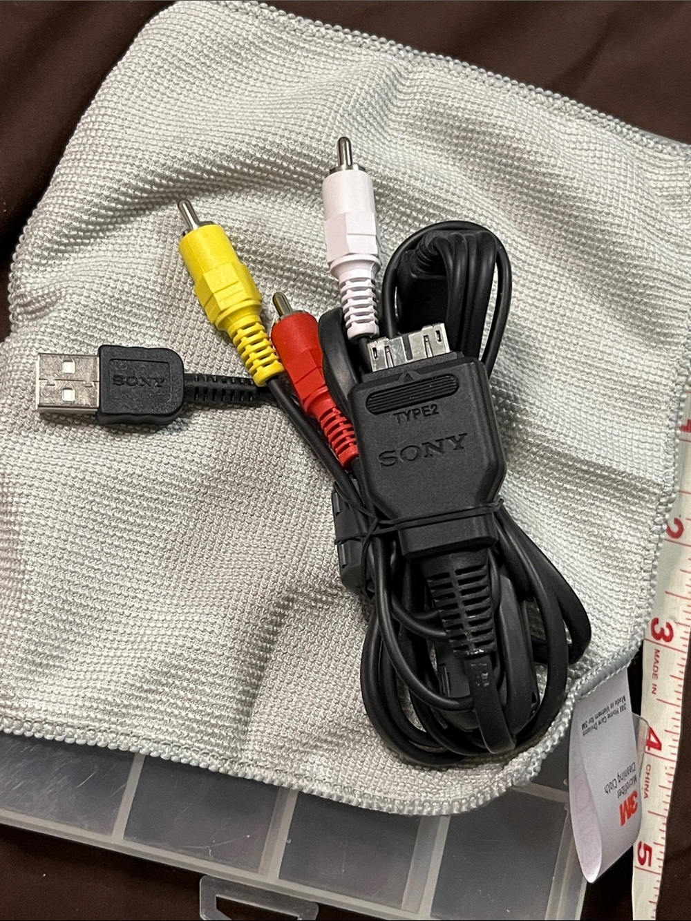 Sony Black AV/USB Multi-Cable with Red Yellow White RCA Plugs